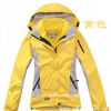 戶外女款沖鋒衣防風(fēng)防水抓絨兩件套登山服三合一秋冬季保暖外套