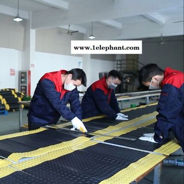 實(shí)力廠家防靜電抗疲勞地墊防滑墊工業(yè)用抗疲勞地墊防靜電地墊包郵