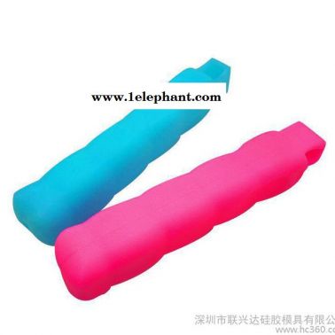 硅膠牙刷折疊8-10歲兒童可愛(ài)牙膠 孕婦護(hù)牙齦防滑貼牌