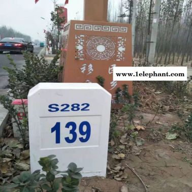 玻璃鋼防護(hù)警示樁 成品標(biāo)志樁