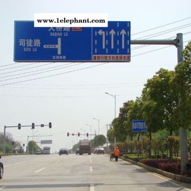 高桿燈監(jiān)控桿高速標志桿