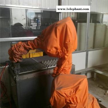 清研同創(chuàng)TR1500-7P防塵機(jī)器人防護(hù)服設(shè)計(jì)