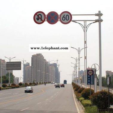 視頻監(jiān)控立柱高速標志桿