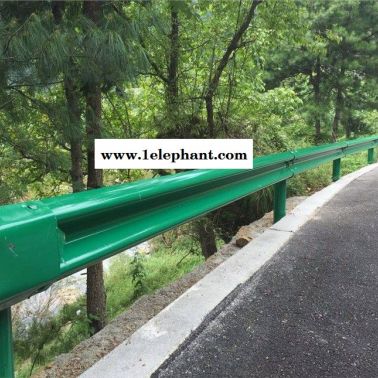 江蘇揚(yáng)州波形梁護(hù)欄板三波護(hù)欄板廠家批量?jī)r(jià)