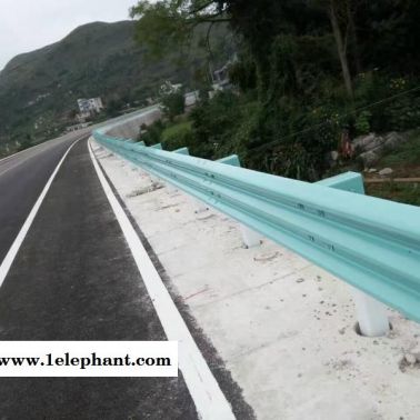 江蘇徐州沛縣公路波形梁護(hù)欄板廠家批量?jī)r(jià)
