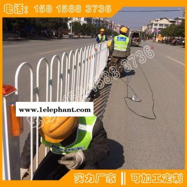 廣州市政道路京式隔離護欄生產(chǎn)廠家