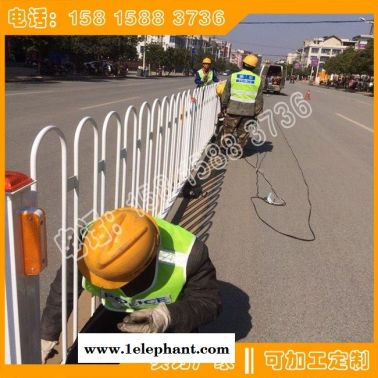 廣州市政道路京式隔離護欄生產(chǎn)廠家