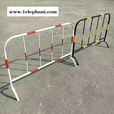 新鄭那有賣施工鐵馬的，新鄭鐵馬防護(hù)欄廠家現(xiàn)貨