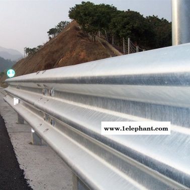 江蘇公路護(hù)欄板批發(fā)直銷