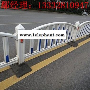 韶關(guān)公路隔離護欄供應(yīng) 河源馬路護欄價格 梅州交通護欄零售
